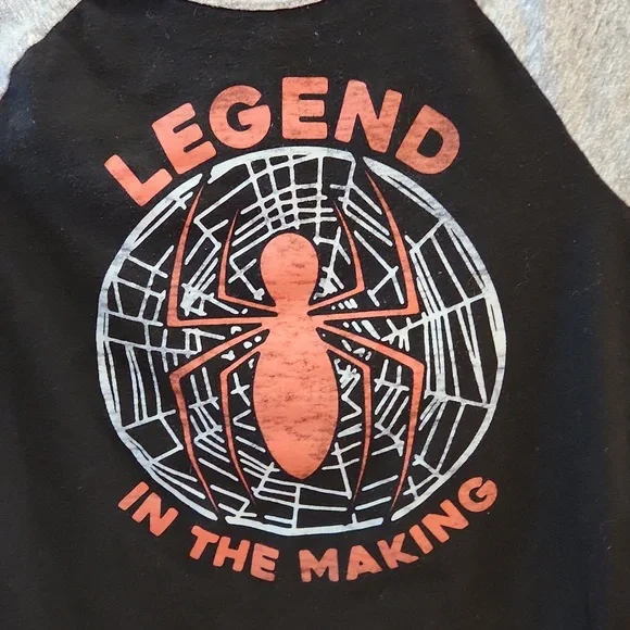 Boys Spiderman size 8 long sleeve shirt - Picture 3 of 4